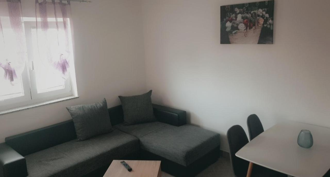 Apartments With A Parking Space Lopar, Rab - 16680 Exterior foto