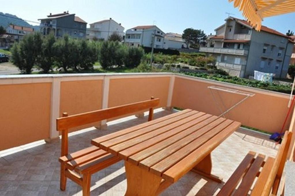 Apartments With A Parking Space Lopar, Rab - 16680 Exterior foto