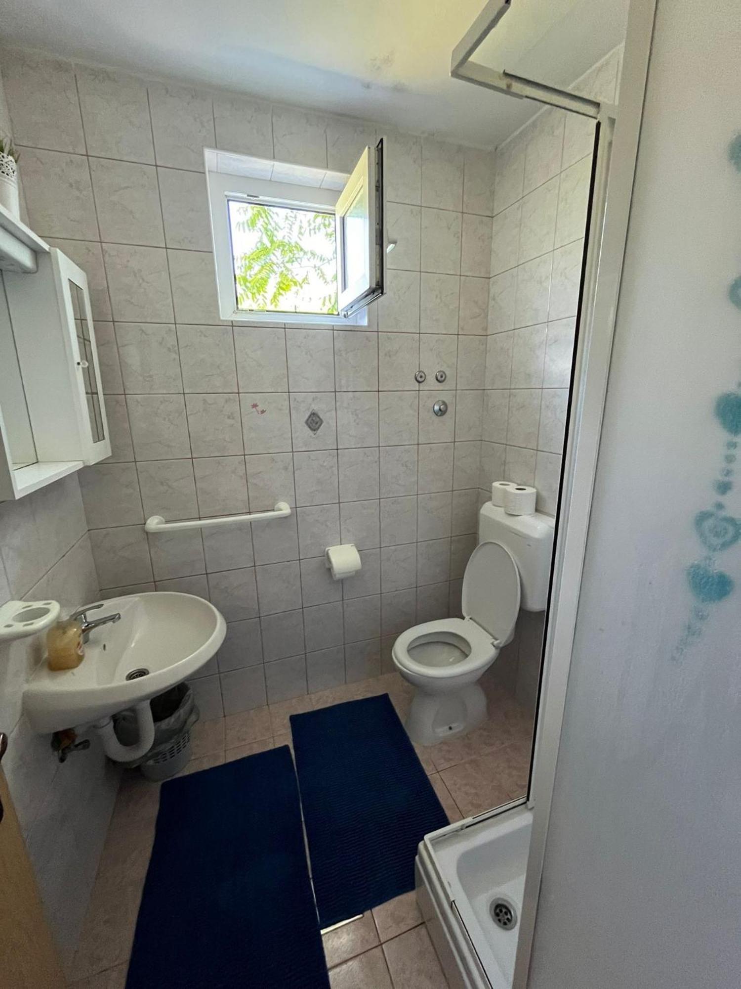 Apartments With A Parking Space Lopar, Rab - 16680 Exterior foto